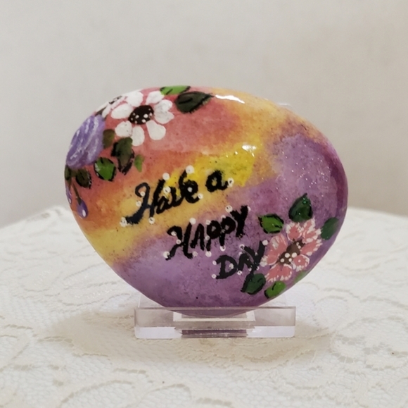 Hand painted Rainbow Word Rock with Daisies and "Have a Nice Day" - Picture 4 of 7